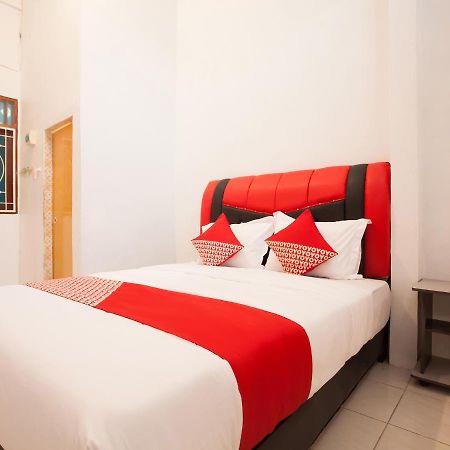 Oyo 1978 Pondok Indah Residence Μεντάν Εξωτερικό φωτογραφία