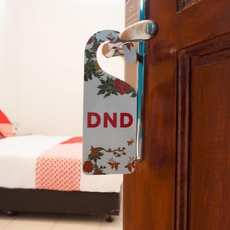 Oyo 1978 Pondok Indah Residence Μεντάν Εξωτερικό φωτογραφία